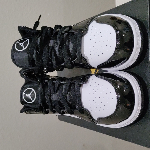 Jordan 1 mid ASW - Picture 2 of 4